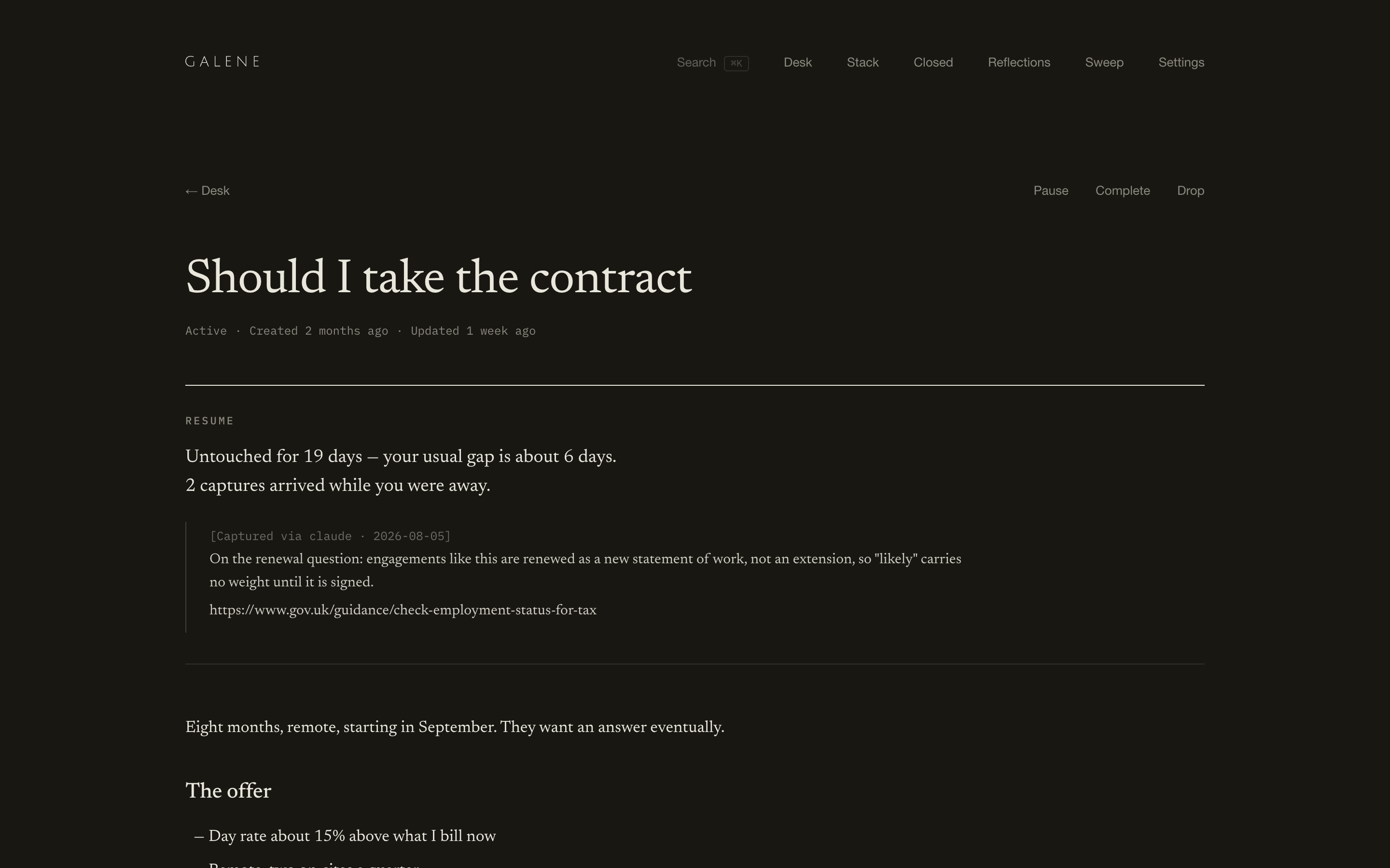 An open thread in the dark theme: the resume note, a marked capture from an assistant, and the thread's own notes.
