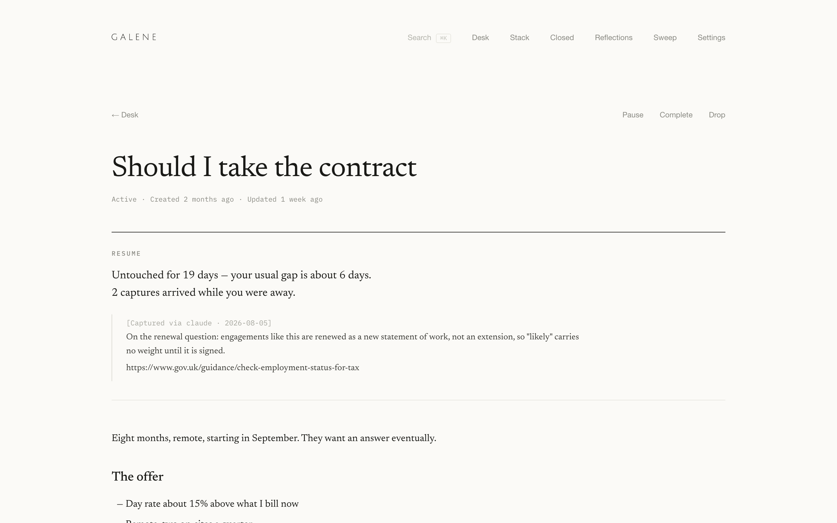 An open thread in the light theme: the resume note, a marked capture from an assistant, and the thread's own notes.